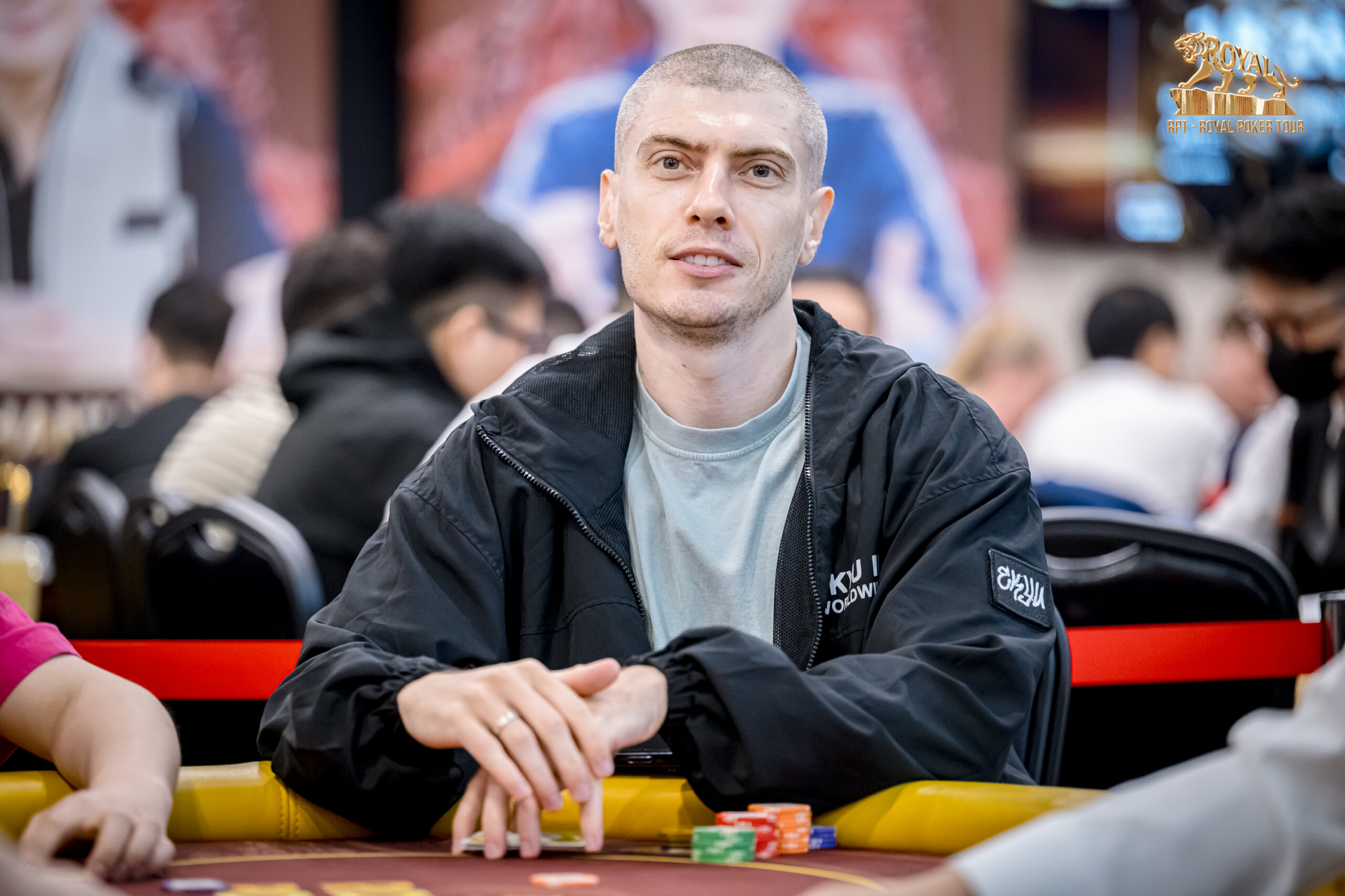 Tâm Lý Học Poker: Tại Sao Thắng Lớn Lại Là Cạm Bẫy Nhận Thức Nguy Hiểm? 3