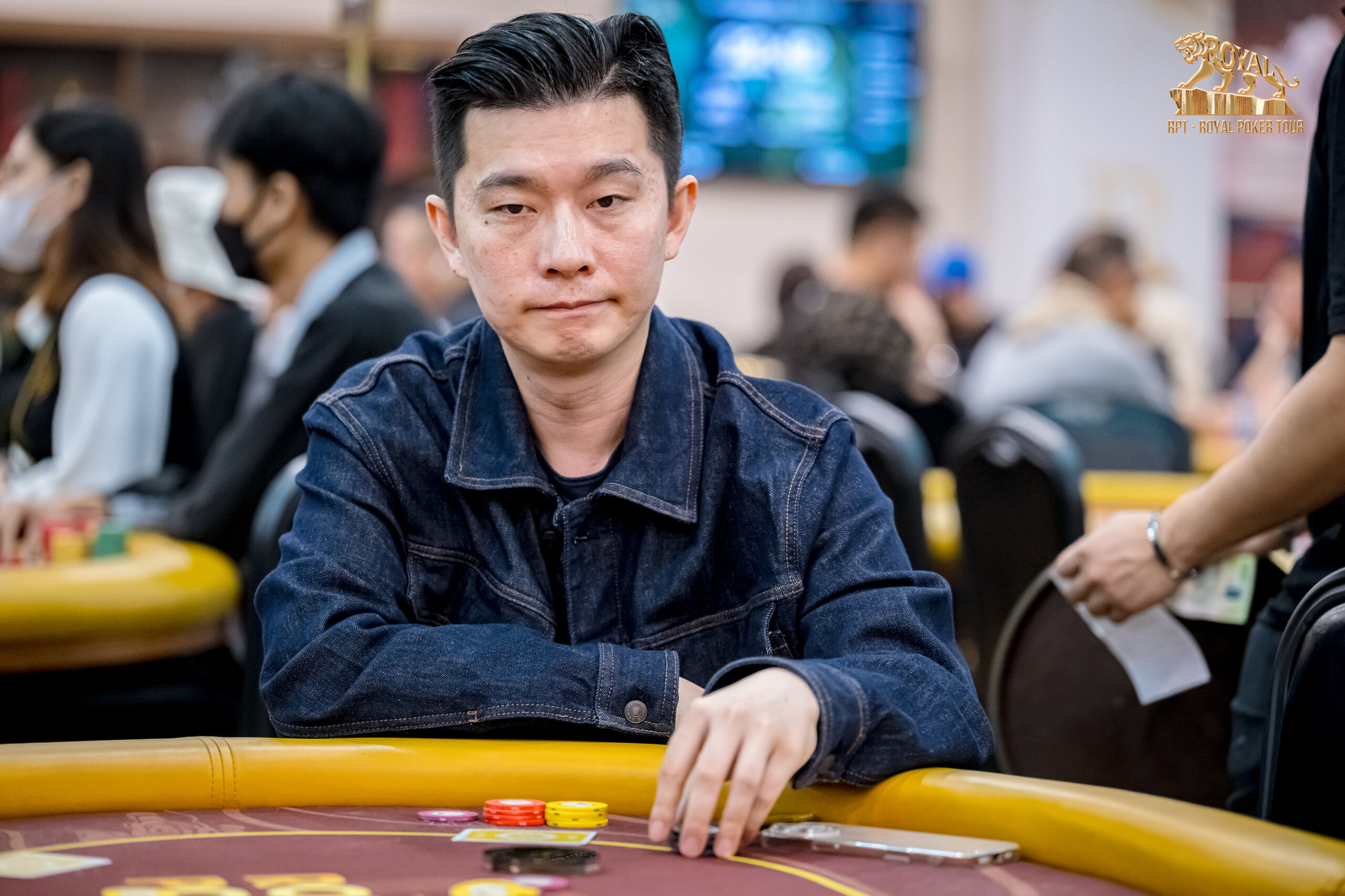 Tâm lý học Poker: Sự Thật Về Variance, Tại sao người giỏi vẫn thua dài? 5