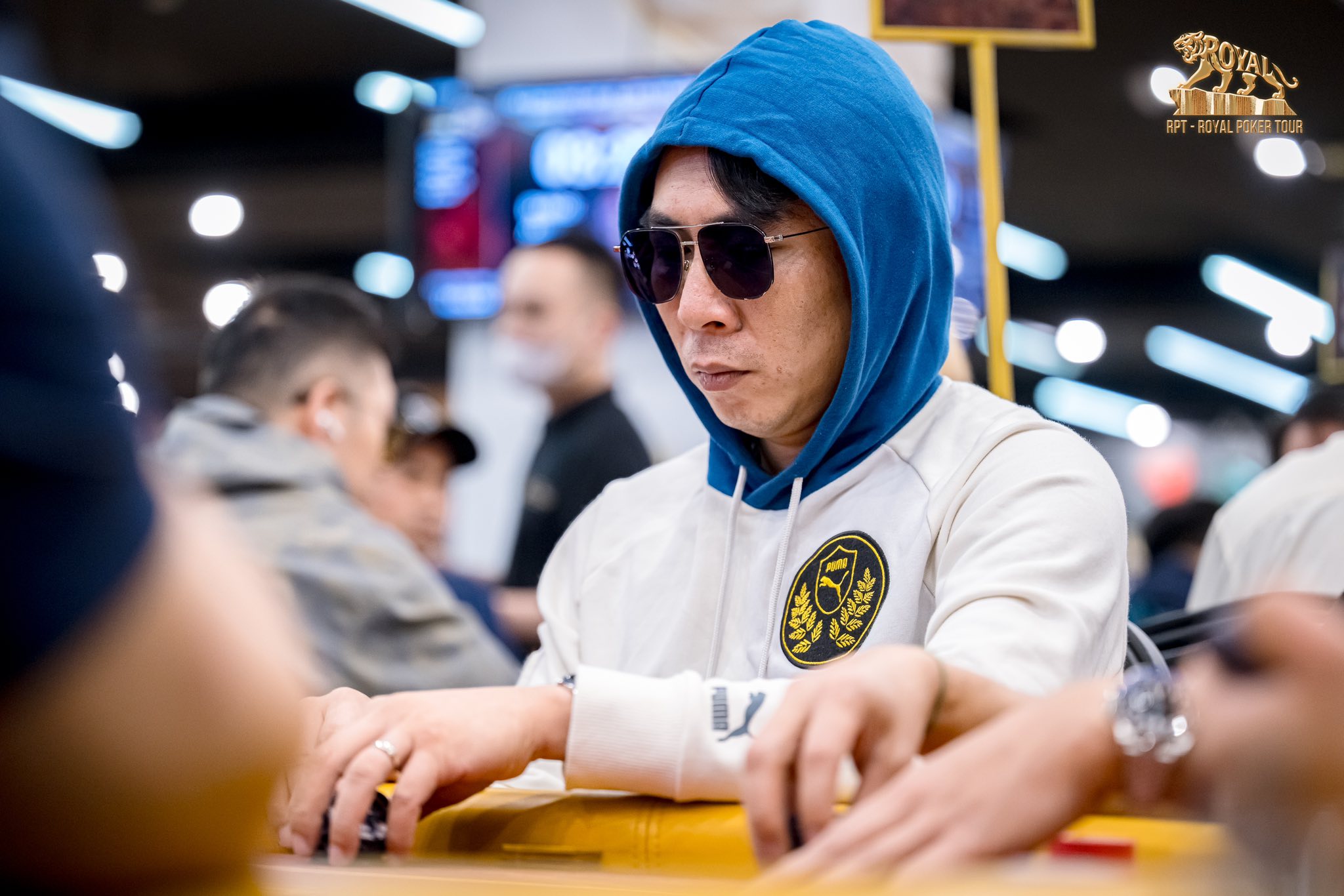Tâm Lý Học Poker: Sự Thật Về Trang Phục Thi Đấu Poker của các tuyển thủ chuyên nghiệp 6