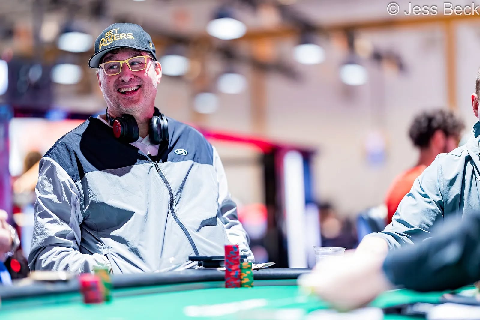 Phil Hellmuth Thể Hiện Bản Lĩnh Tại Đấu Trường Omaha Hi-Lo WSOP 2026