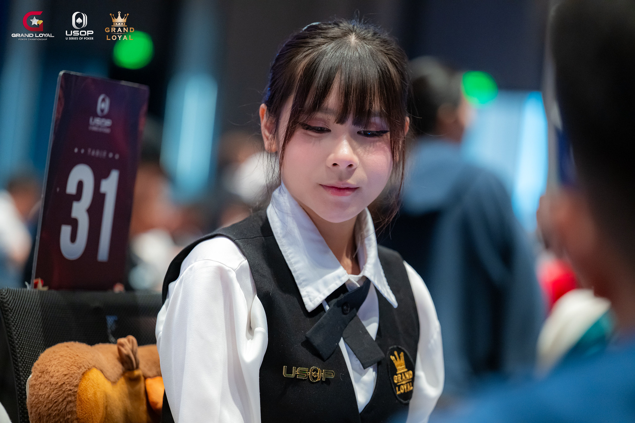 Dealer Ngô Thùy Dương: Cô gái mang năng lượng tích cực đến mọi bàn đấu Poker 3