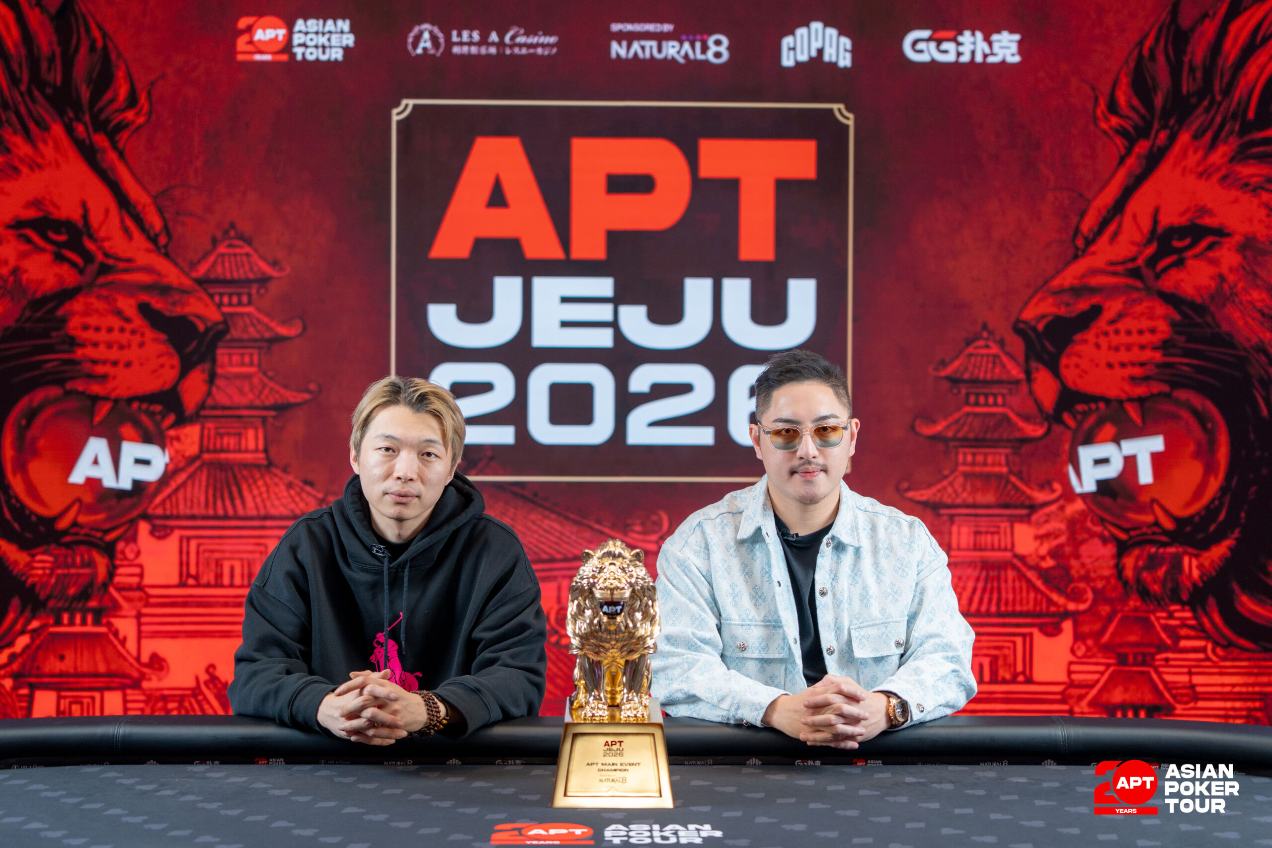 Đánh bại 1374 đối thủ, JianFeng Sun lên ngôi vô địch tại Main Event APT Jeju 2026 4 Đánh bại 1374 đối thủ, JianFeng Sun lên ngôi vô địch tại Main Event APT Jeju 2026 3